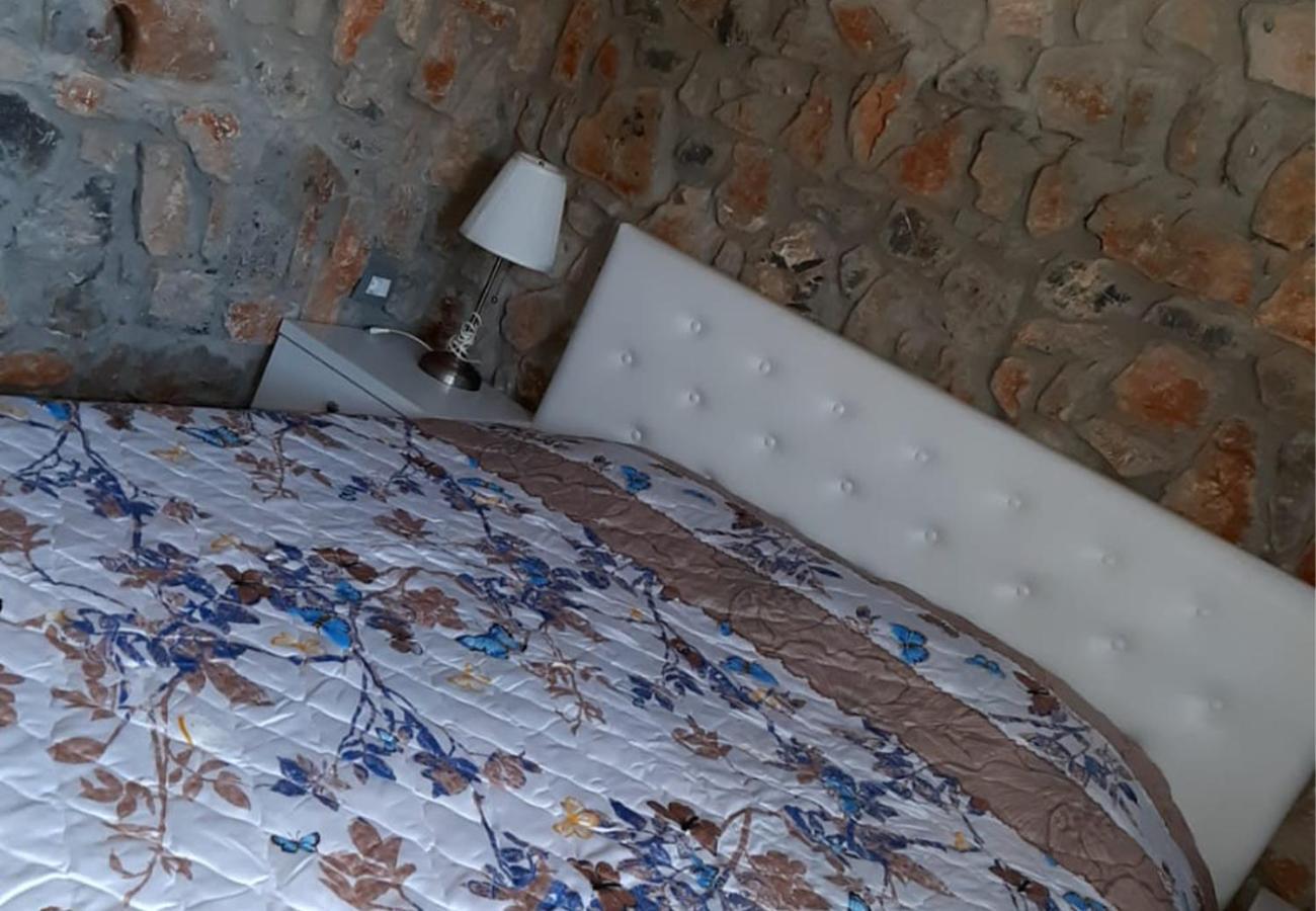 Hotel Villa Stone Dream Bar Restaurant Udenisht المظهر الخارجي الصورة
