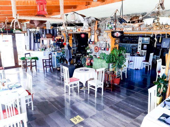 Hotel Villa Stone Dream Bar Restaurant Udenisht المظهر الخارجي الصورة