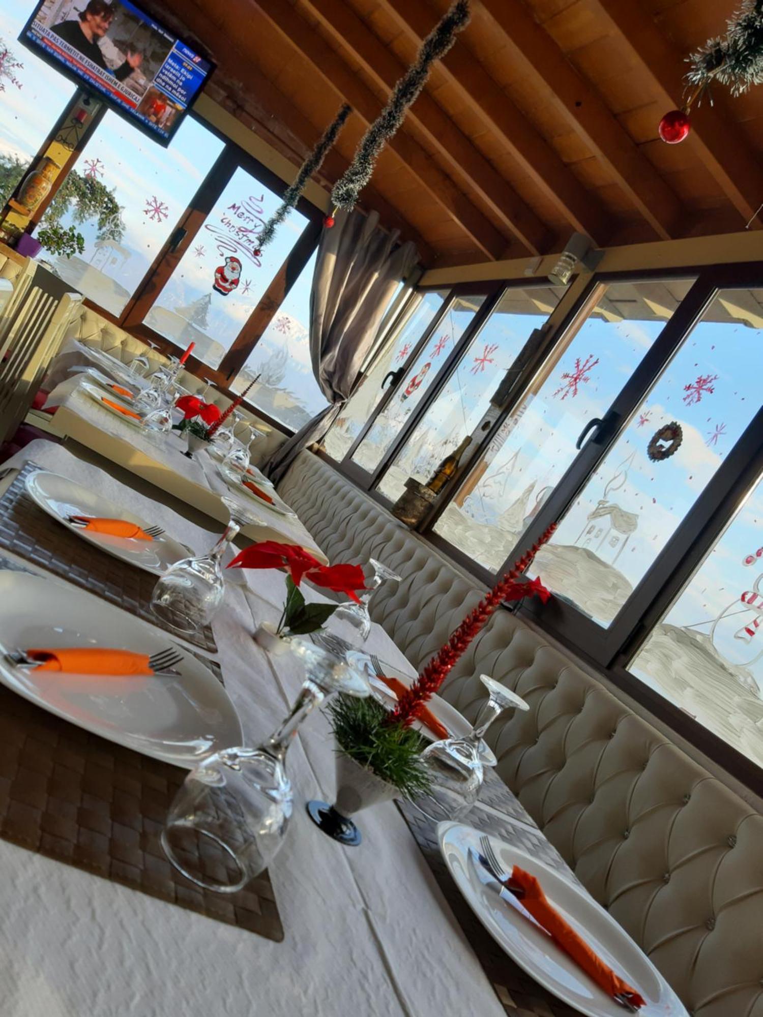 Hotel Villa Stone Dream Bar Restaurant Udenisht المظهر الخارجي الصورة