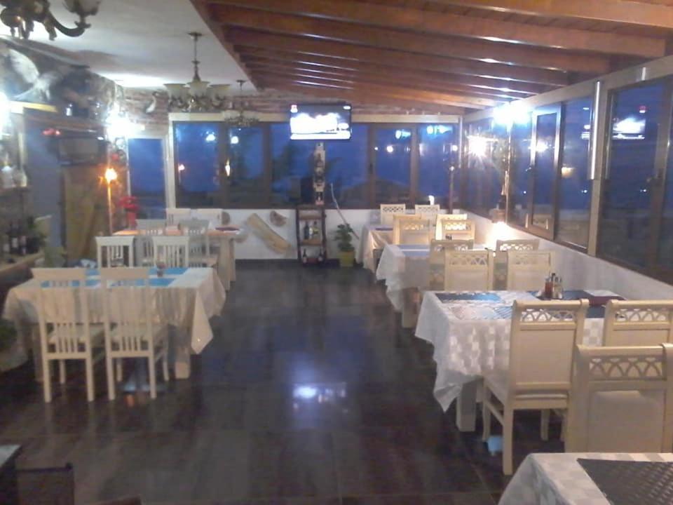 Hotel Villa Stone Dream Bar Restaurant Udenisht المظهر الخارجي الصورة